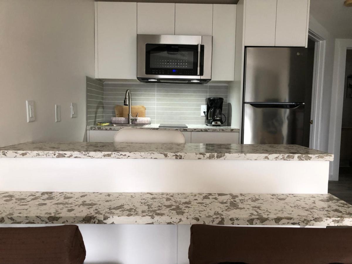 Qualicum Breeze Beach Resort Bowser エクステリア 写真