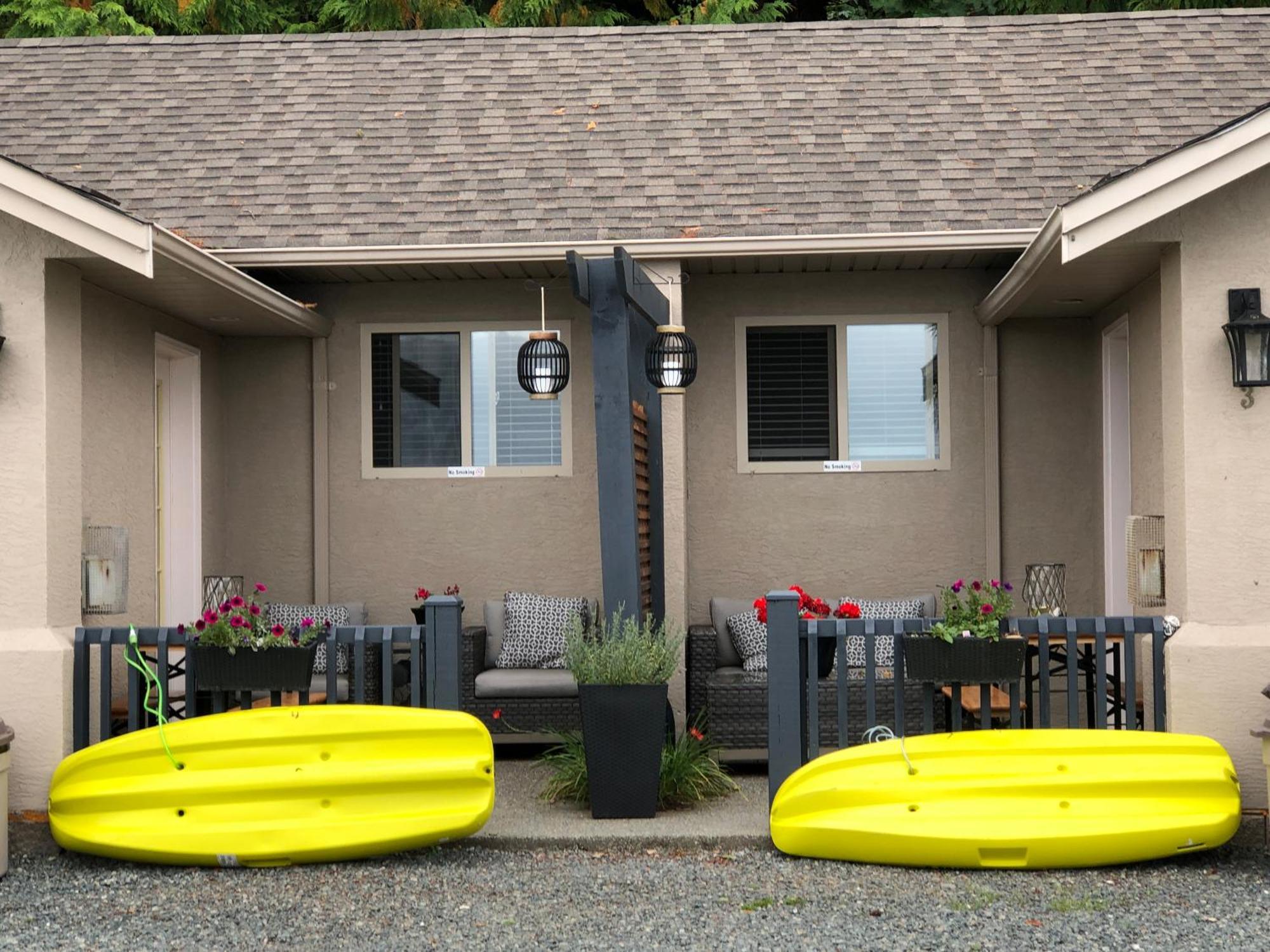 Qualicum Breeze Beach Resort Bowser エクステリア 写真