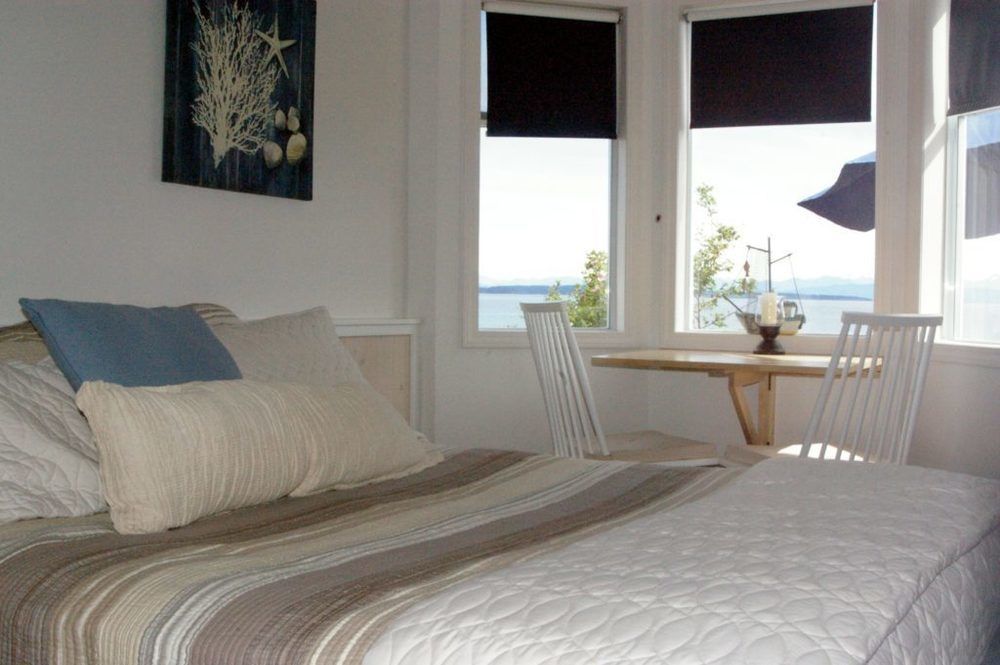 Qualicum Breeze Beach Resort Bowser エクステリア 写真