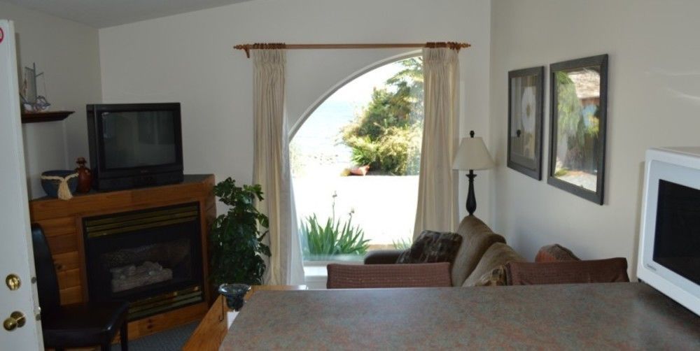 Qualicum Breeze Beach Resort Bowser エクステリア 写真